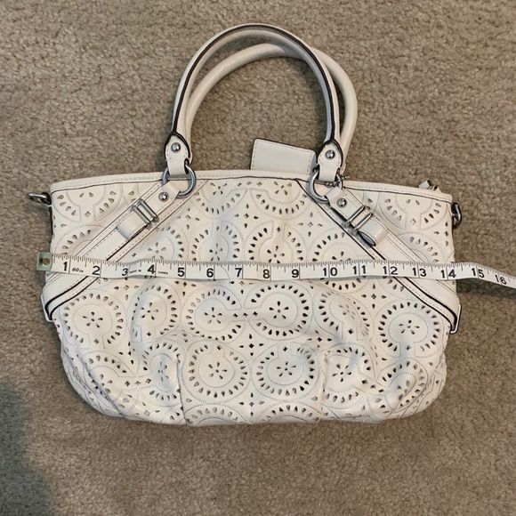 White leather Coach handbag - Picture 7 of 7